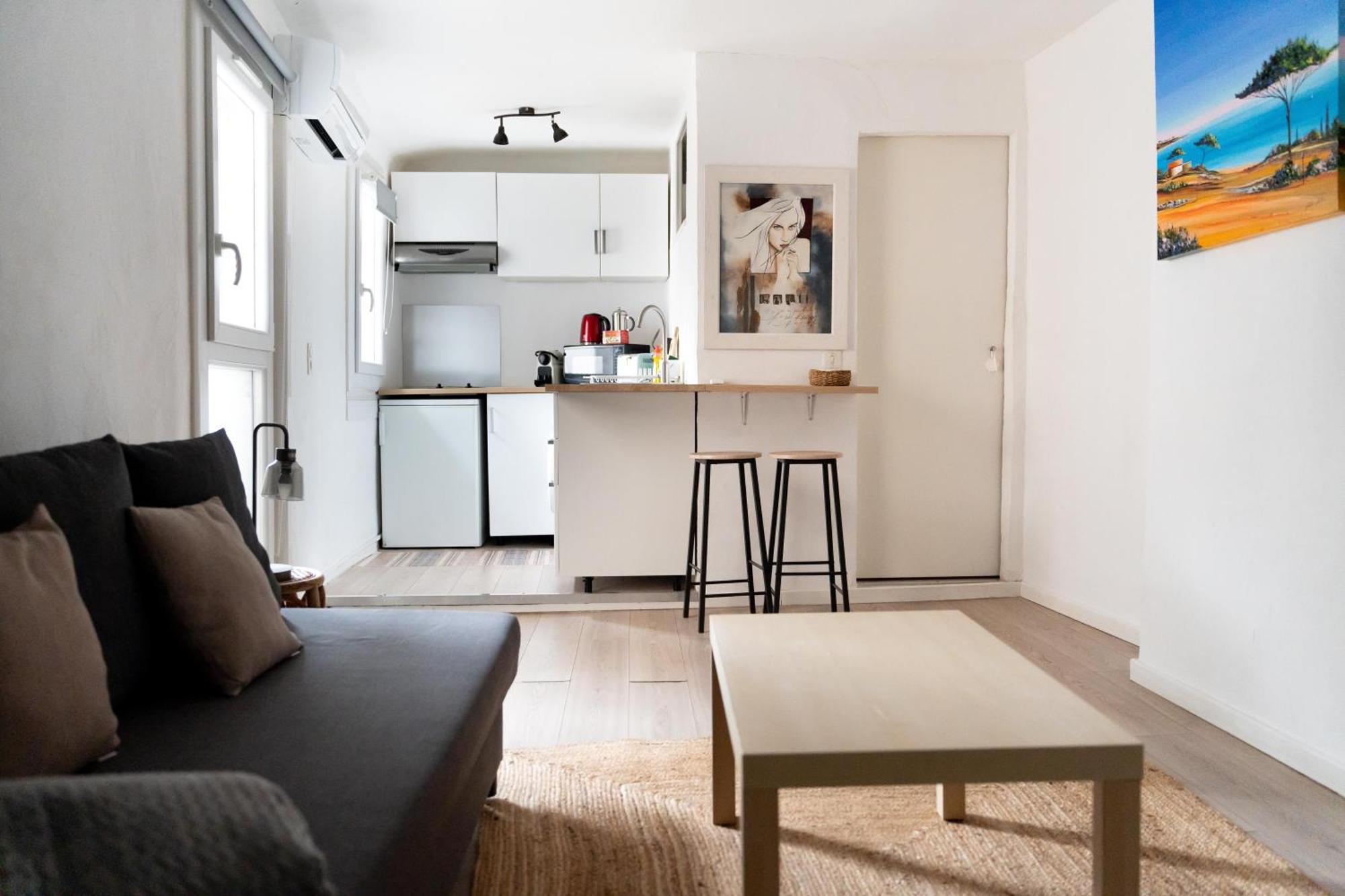 Studio A 2 Minutes Du Cours Mirabeau - Lägenhet Aix-en-Provence Exteriör bild